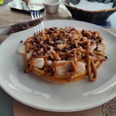 Waffle de banano y manjar